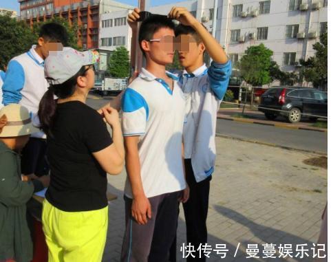 牛奶|双胞胎弟弟长期吃钙片,哥哥天天喝牛奶,3年后兄弟俩身高差距大