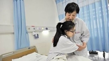  医院|17岁高中女生常感到腰疼，去医院检查后，结果男人们都很羡慕