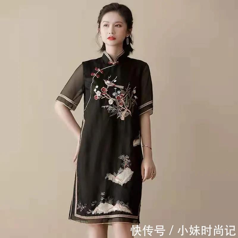 减龄|女人过了30要多试试这样穿旗袍，既得体不失大雅，减龄还有女人味