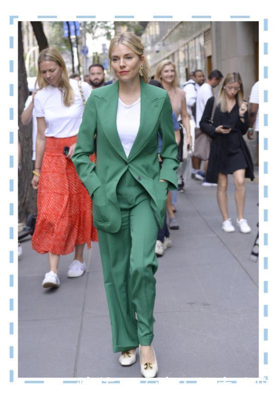 “时髦精”都在穿西装,不仅百搭还帅气,时尚达人抢着穿