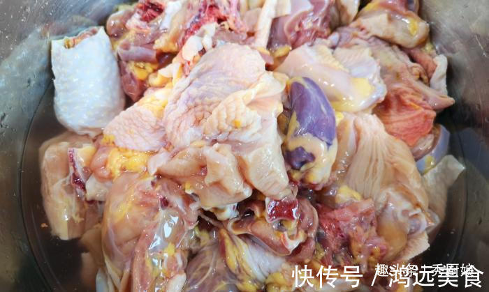 炖鸡|全家迷上此面食，三天两头做一次，饭菜一锅出，发朋友圈被点赞