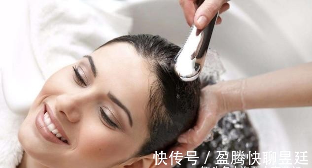 头皮|头发多久洗一次最好?多数人一直都做错了,难怪头发越掉越多