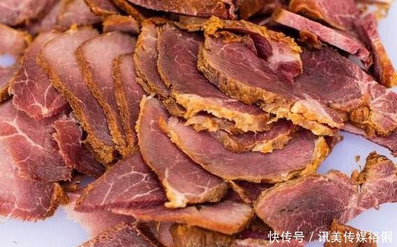 做酱牛肉要不要先焯水？卤肉店师傅教我正确方法，酱香浓郁又入味