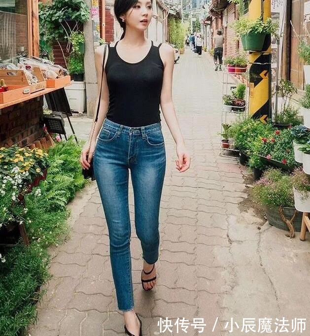 舒适 极具个性的牛仔裤美女,展现别具风格的魅力