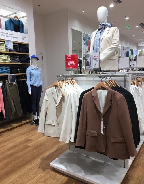 开春穿什么？女人的衣柜永远少一件衣服