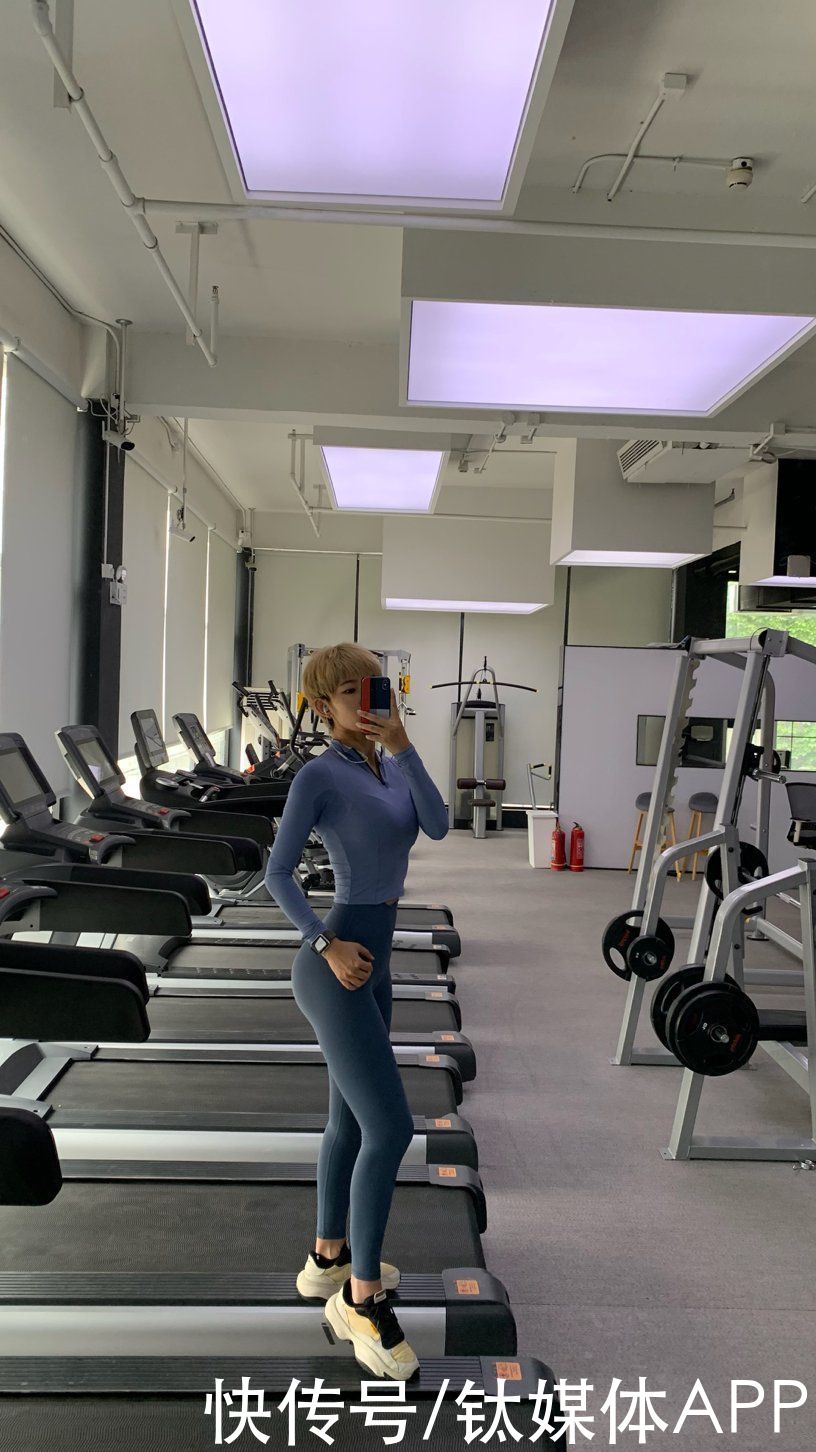 这届年轻人,一到深夜就「打卡」健身房