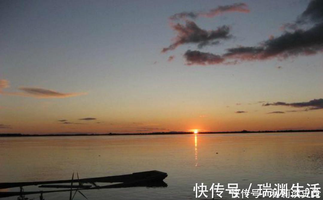 耐人寻味&曹植一首很伤感的诗,开篇就充满了忧愁,最后两句读来耐人寻味!