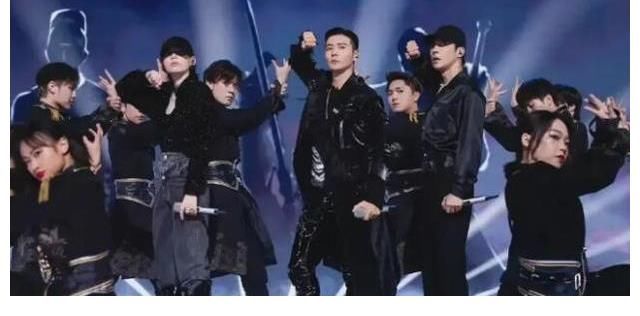 披荆斩棘的哥哥总决赛即将打响，成团没有什么悬念，看点在嫂子团