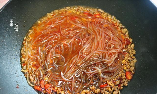 粉条的神仙吃法,滋味鲜香,炖上一碗,好吃的连汤也不剩