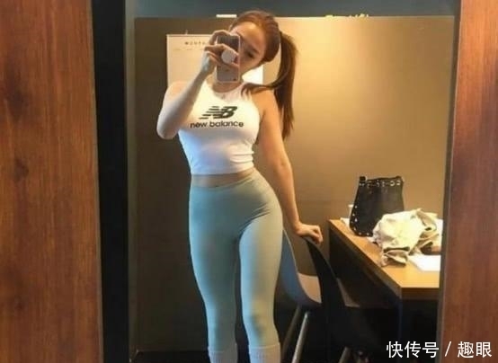 身姿|美女私拍:穿搭性感的紧身打底裤美女,凸显出玲珑身姿!