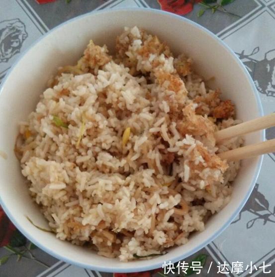 男童|吃1次等于吃10个塑料袋，7岁男童积食不长个，只因“毒晚餐”