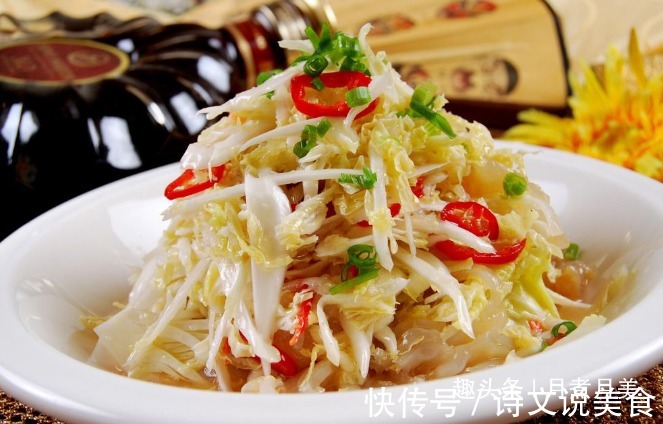白菜最过瘾的吃法，不炖不炒，吃一次就上瘾，冬天最爱的菜