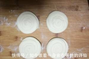 味道|一杯牛奶，一碗面粉，不用烤箱，不用蒸不用煮，味道比面包好吃