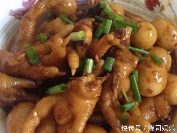 鸡爪学会这样做,软烂脱骨香浓入味,比吃小龙虾还过瘾