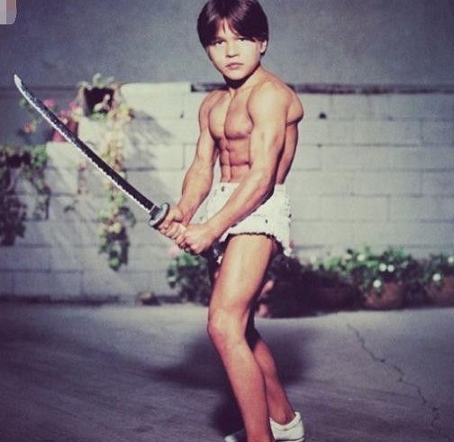 男孩|他8岁时是公认“世界上最强壮男孩”,长大后,网友大开眼界