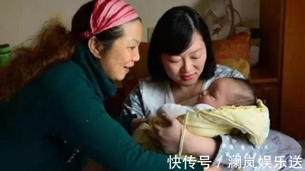 婆婆|坐月子谁照顾宝妈合适,婆婆还是亲妈两位老人的选择很“讨巧”
