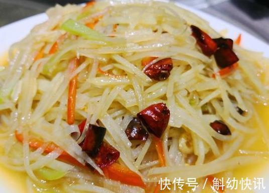 炒土豆丝|炒土豆丝，有人泡水有人焯水其实都不对，难怪做出来不好吃