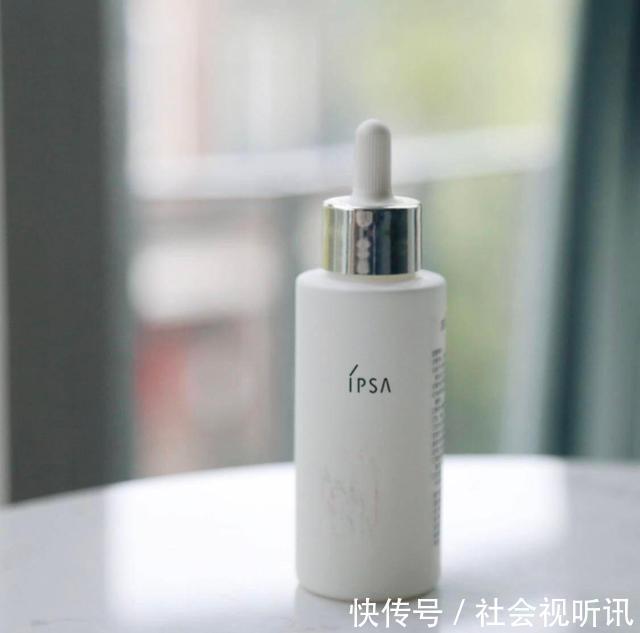 回首过去一年，总结这些高性价比的精华，又美白又抗老不输大牌！