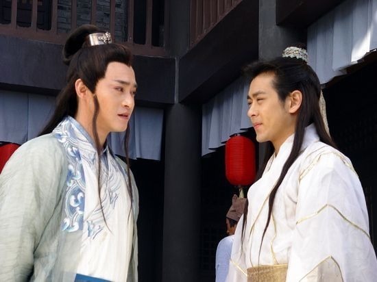 英雄#金庸笔下四位“高开低走”的英雄,登场天下无敌,最后水平不入流