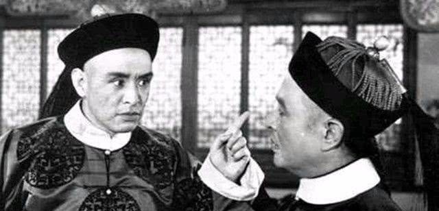 上船|方伯谦是不是临阵脱逃?丁汝昌上船一查,立刻决定杀方伯谦