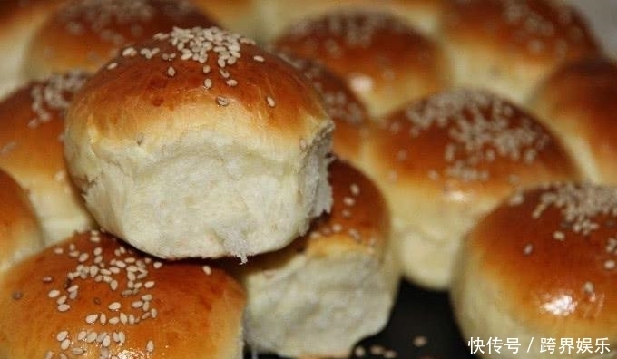 早餐“不得触碰”4种食物,鸡蛋也在其中,图四多吃会损伤胃粘膜