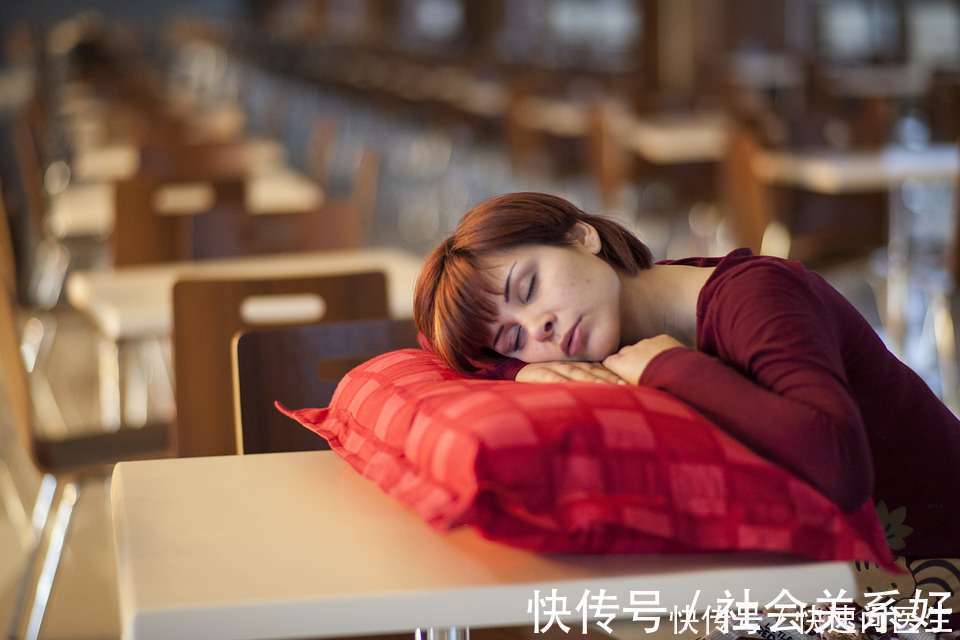 血循环|颈椎病:有没有合适的自我疗法?还真有4种,选择合适的