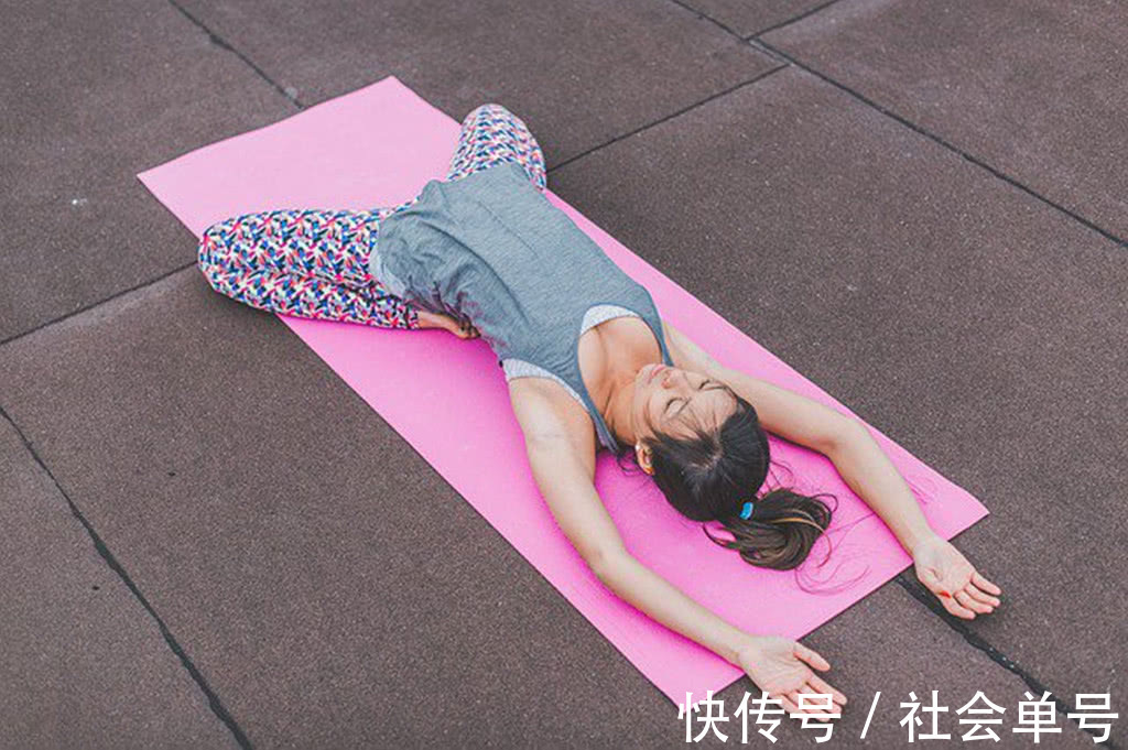 一体式|微胖身材曲线不够常练6个瑜伽体式,紧实你的身体线条