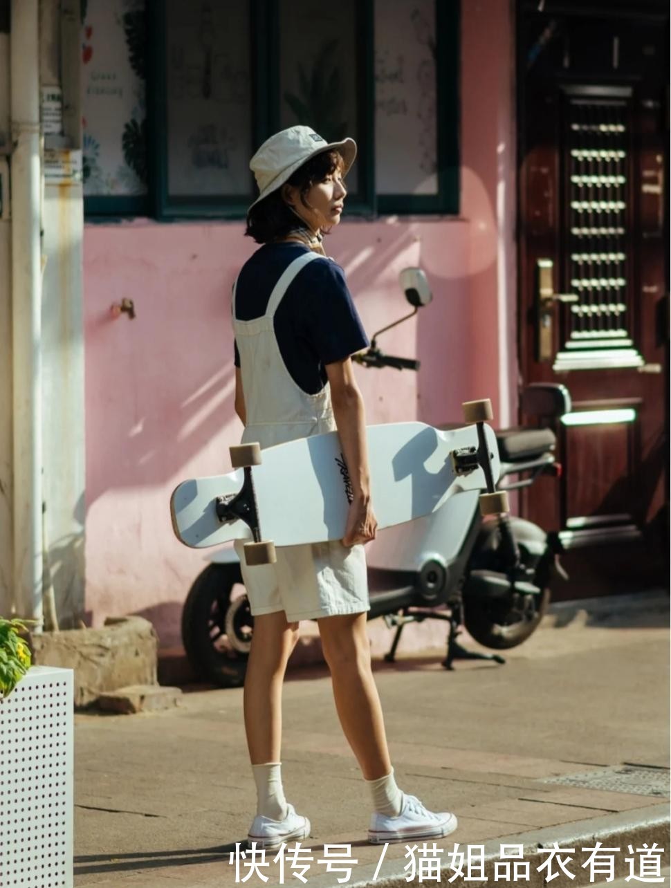 t恤|想不到,上海女孩这么会穿!简单衣服也穿出高级,时尚感吊打一片