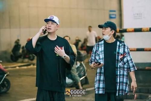 小鹿|鹿晗被人认成吴亦凡,大写的尴尬!这样回答让黑粉们失望