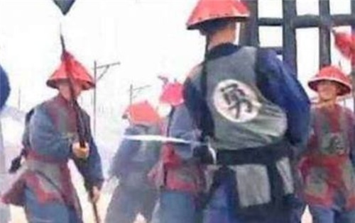 天壤之别|清朝军服上的“兵”和“勇”,到底有何区别?一字之差,天壤之别