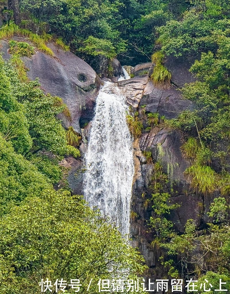 德兴大茅山，天然的避暑胜地，山下还藏着一个“彩虹童话村”