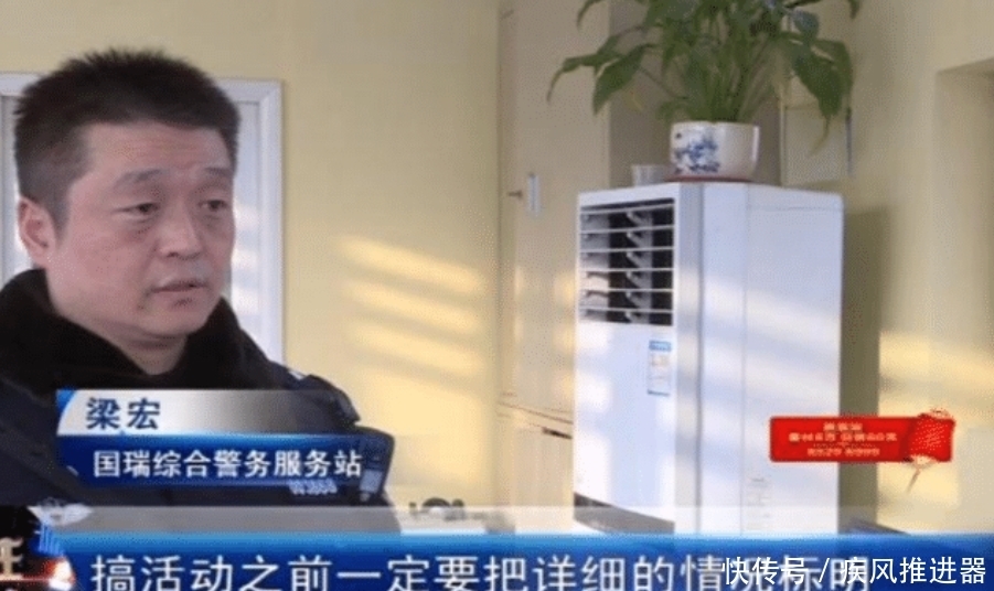 餐厅写着酒水免费,结账时店员死不承认,顾客:喝完酒要钱!