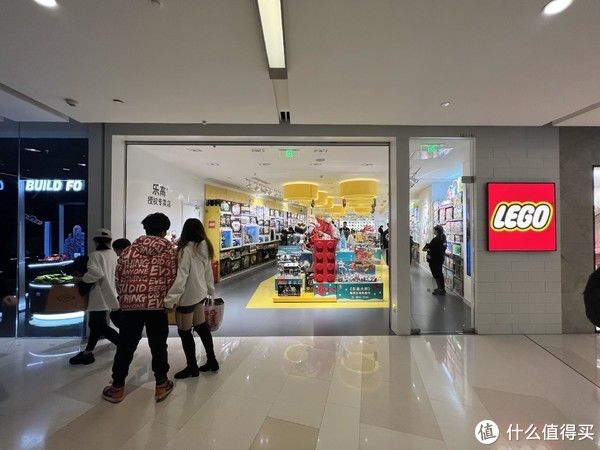 玩具|乐高?探店行：玩具界的顶流，让成人和孩子都爱的秘密究竟是什么？