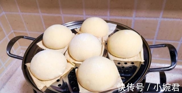 酵母粉|别再蒸白面馒头了，试下这个做法，营养解馋，我家三天两头蒸一锅