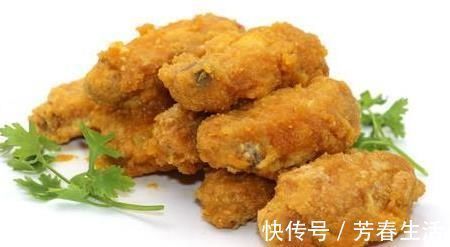 咸蛋黄焗鸡翅|天冷了，有条件多做给孩子吃的两道菜，促进营养吸收，滋补又长个