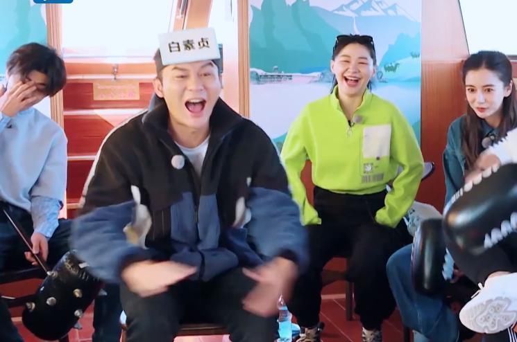 蔡徐坤|奔跑吧预告:baby喝酒成表情包,成毅憨憨在线,蔡徐坤颜值却成焦点