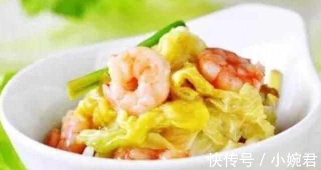 烟熏|虾仁烩白菜心,香死了,好吃开胃,秒变家常下饭菜