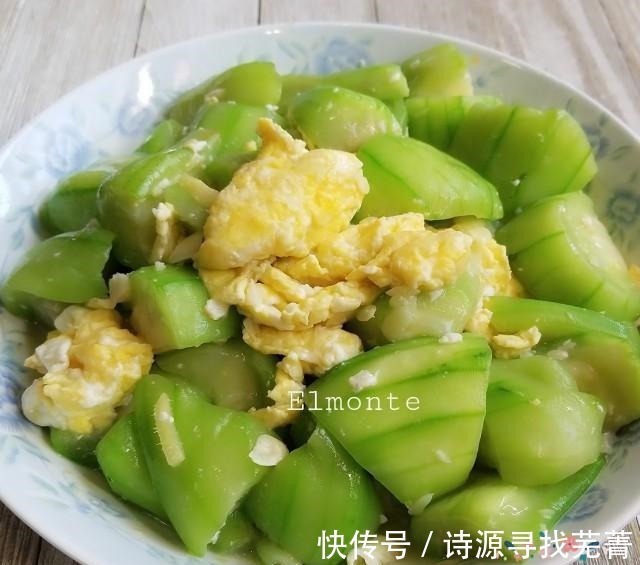 清甜|丝瓜炒鸡蛋，清甜小炒，简单快速！