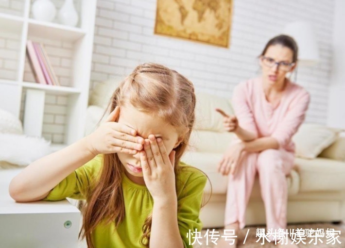 小便宜|父母容易“遗传”给孩子的4种“病”,对孩子没好处,家长要重视