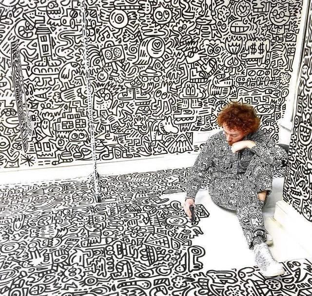 考克斯&小伙子画画月入百万,专家这根本不是画,小伙我承认乱画的