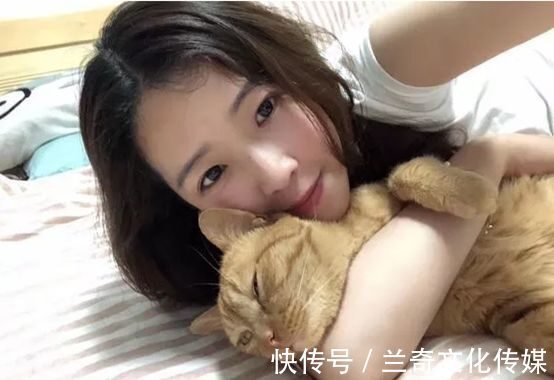 |PS搞笑恶搞:求大神换个比较美的背景