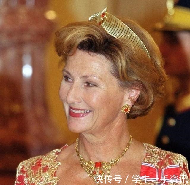 玛丽皇后$欧洲皇室红宝石首饰惊艳亮相,虽然历史悠久,却彰显着热烈的奢华!