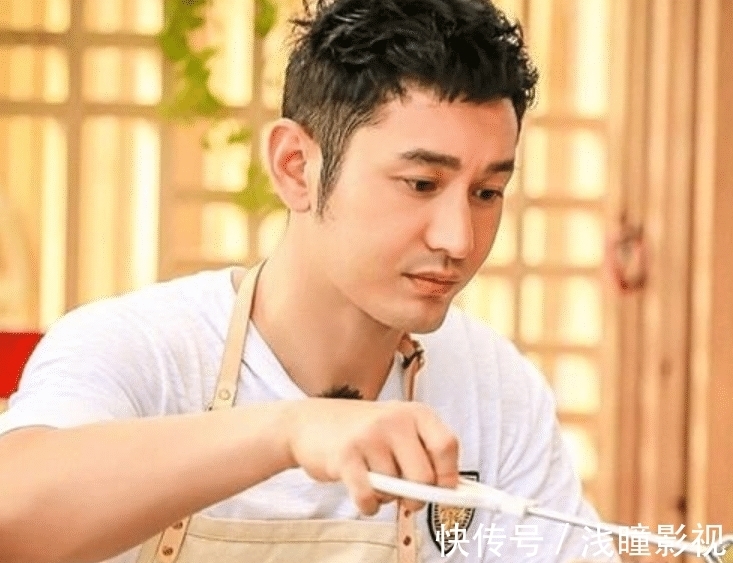 李易峰|繼龔俊后，張哲瀚終于也迎來(lái)首個(gè)常駐綜藝，嘉賓陣容太豪華了吧！