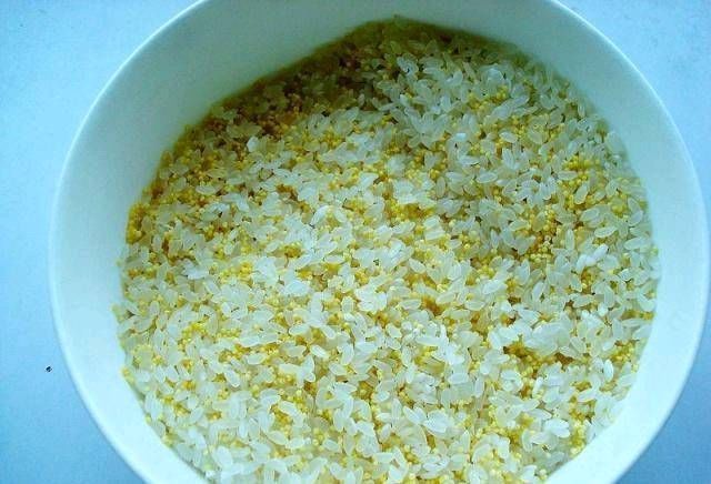 小米|像这样的蒸饭,随便吃吧。不胖能养胃。糖尿病患者应该多吃还