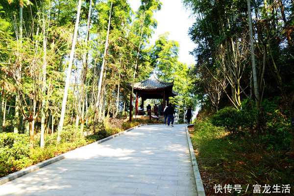 梅岭狮子峰，南昌第一山，怪石奇洞不输黄山，悬崖秋千、滑翔伞、玻璃漂流个个刺激