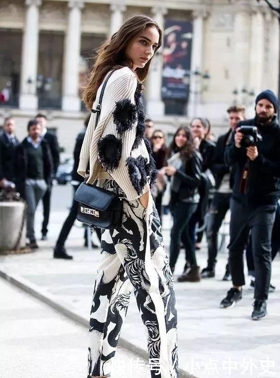 开春百搭又时髦的组合,怎么少得了毛衣+裤装!