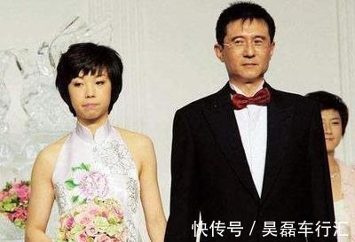 乒乓球|观众怒怼球赛解说员:你行你上,张怡宁冷冷回答:我上她们都得哭