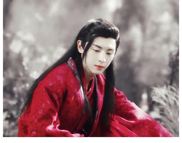 9岁小山竹变化大,曾搭档邓伦上《爸爸去哪儿》,今坐拥334万粉丝