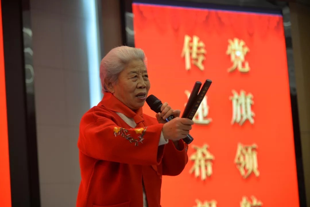 爱意|546名困难孩子有个家,大雪纷飞爱意在流淌