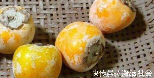 李子!冷军画柿子沾着“石灰”,卖149万不过瘾,改画李子,却卖200万